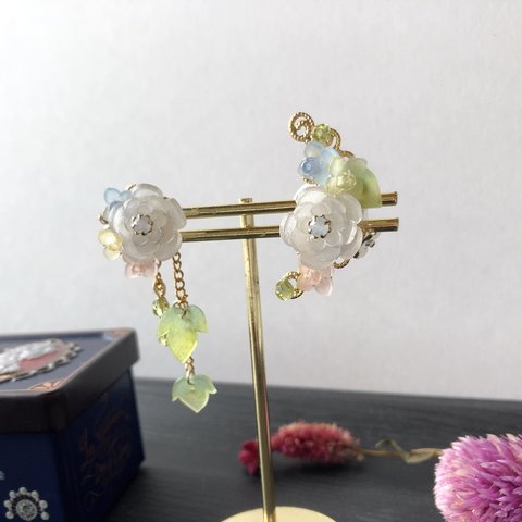 パステルリーフと小花のピアス/イヤリング　イヤーカフセット