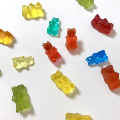 ”COLORFUL GUMMIY BEAR” リアルなくまグミ 選べる カラフル ピアス