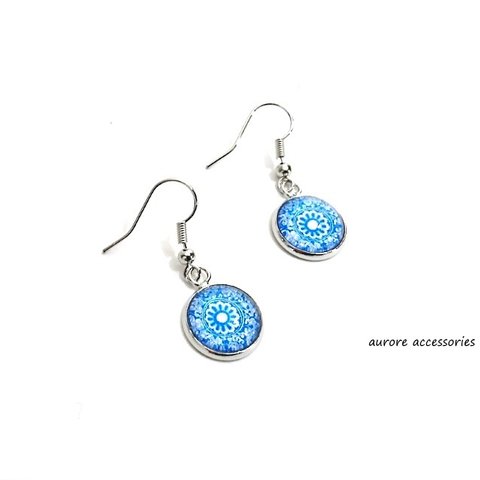 blue pierced earrings　ブルー　シンプル　丸　揺れる　青