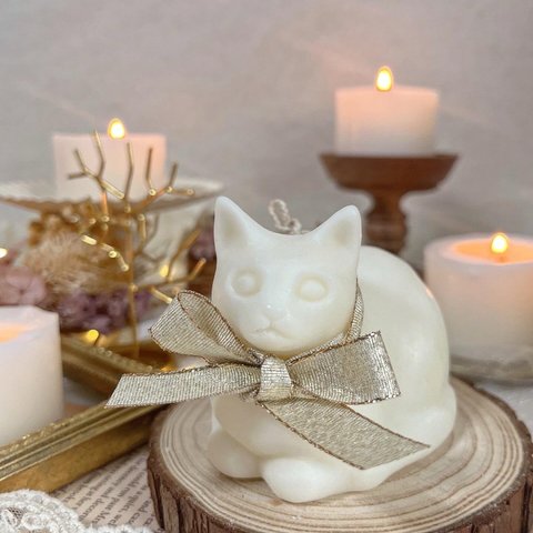 〈香箱座りの猫キャンドル〉 ねこ　キャンドル　インテリア　雑貨　プレゼント　ギフト　誕生日　お祝い　アロマ　香りが選べる　かわいい　バースデー　結婚式　ウェディング　クリスマス