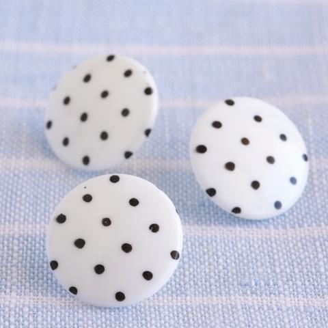 (3個) フランス製 15mm 水玉模様 のボタン ＊ ピンドット、モノトーン、子ども服、ヘアゴムにも
