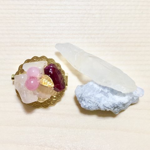 【sale】恋愛運アップ☆ピンクのブローチ 