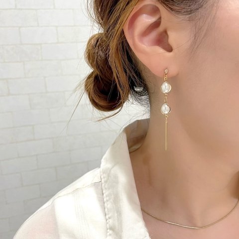 ピアス 2粒パールの揺めきロング ピアス / イヤリング / チタンピアス / 樹脂ピアス / シンプル