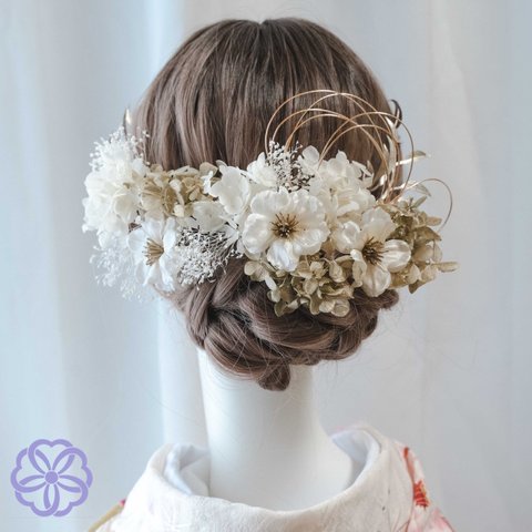 白×金の紫陽花と林檎の花の髪かざり　成人式　着物　卒業式　振袖　花嫁ヘアアクセサリー