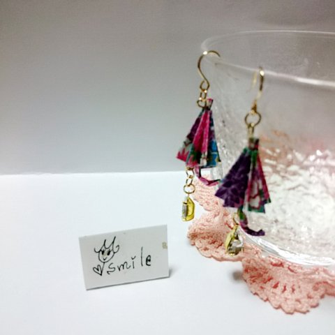 【和風】かわいいと思えばかわいい傘ピアス