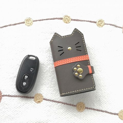 子猫の三つ折りレザーキーケース＊カードポケット付き