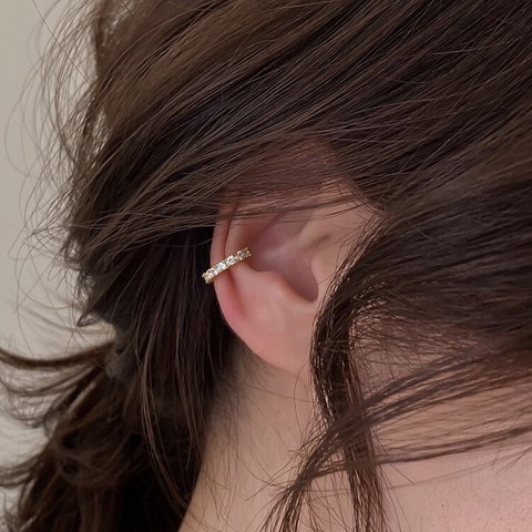 ジルコニア イヤーカフ キラキラ ジルコニアear cuff 片耳用 繊細 ビジュー イヤーカフ 