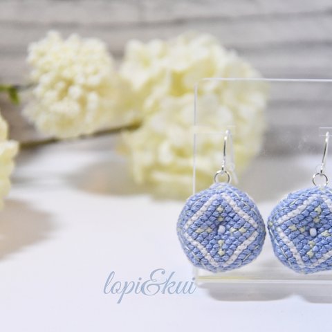 ビスコーニュ型ピアス・イヤリング～hydrangea～