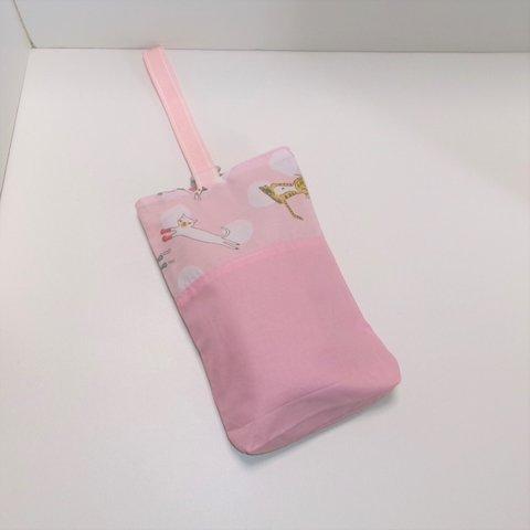 ネコとピンクのシューズバッグ
