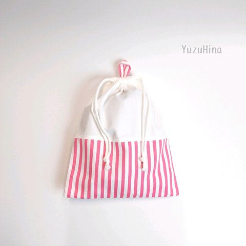 ループ&お名前タグ付き巾着袋(26㎝×22㎝)　キャンディストライプ　ピンク(６ｍｍ)　給食袋　