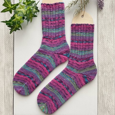 手編みのくつ下🧦魔法の毛糸Opal🧶