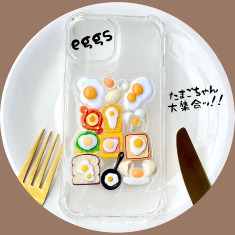 《eggs》　iPhoneケース　Androidケース　スマホケース　目玉焼き　フェイクフード　食品サンプル　ミニチュアフード　食パン　ハンドメイド