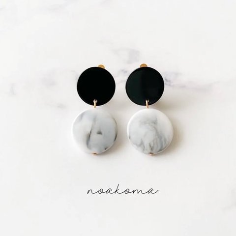 noakoma＊ monotone - stone イヤリング ＊ モノトーン モード クール ティーンズ アクセサリー 蝶バネ式イヤリング 贈り物 誕生日 プレゼント イベント 黒 白 ブラック