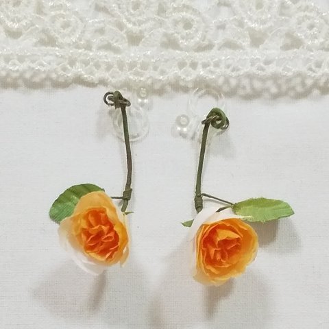 ｲﾔﾘﾝｸﾞ♡薔薇＊ﾏﾙｶﾞﾘｰﾀ ♡ﾐﾆ布花 ♡ 春