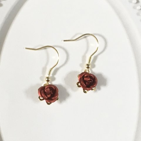 Rose 一輪の薔薇　ピアス