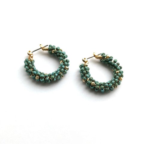 “Luxe”ビーズ　フープチタンピアス【Turquoise×gold】