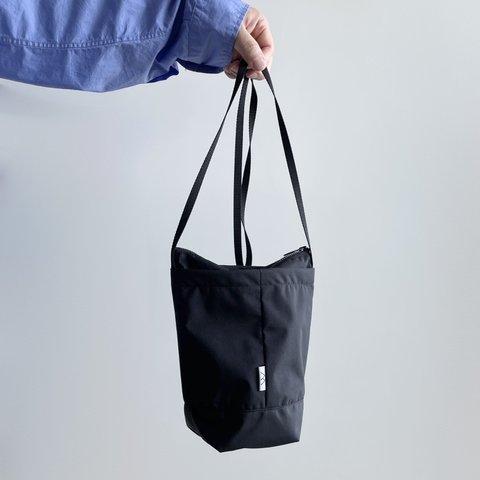 【新色】長財布に対応 / 高機能ナイロンショルダーバッグ / ブラック