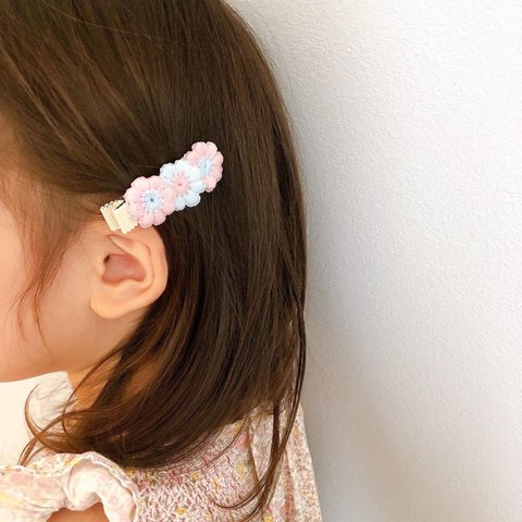 刺繍おはなのヘアクリップ  2本セット