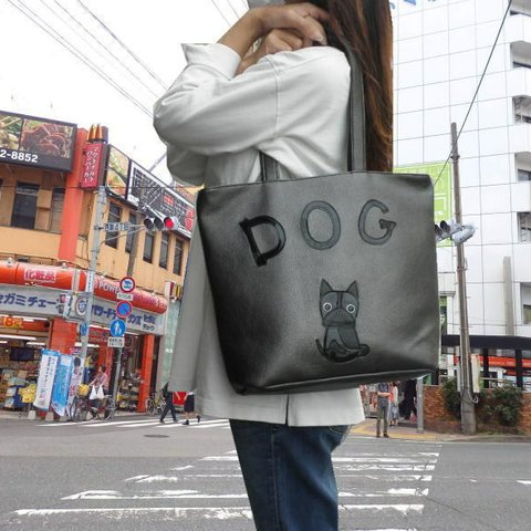 【送料無料】お座り上手なワンコ 黒 フレンチブルドッグ 犬柄 グッズ 雑貨 かわいい 合皮 ショルダー プレゼント