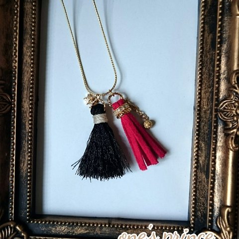 dabble tassel long necklace 赤と黒の ダブル タッセル ロング ネックレス