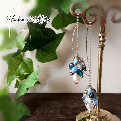 宝石蓑虫✳︎魔女の昆虫装飾ピアス BLUE