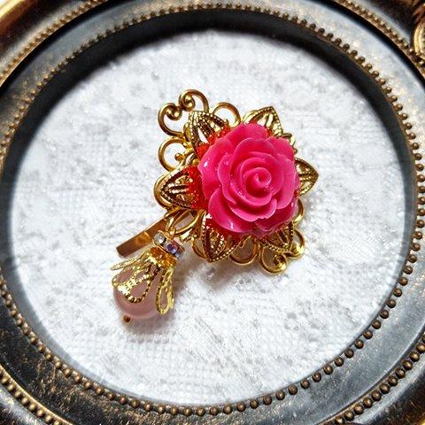 薔薇カボションと天然石のポニーフック　チェリーピンク・ローズクォーツ・ゴールドカラー　
