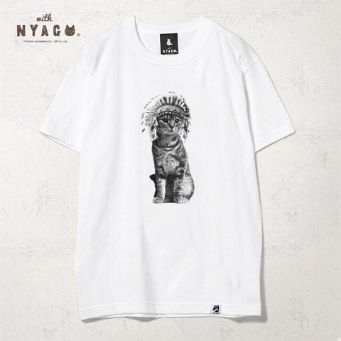 with NYAGO Tシャツ 半袖 猫 グラフィックシャツ tシャツ［ インディアン ソラちゃん おすまし キジトラ モノクロ 1012 ］