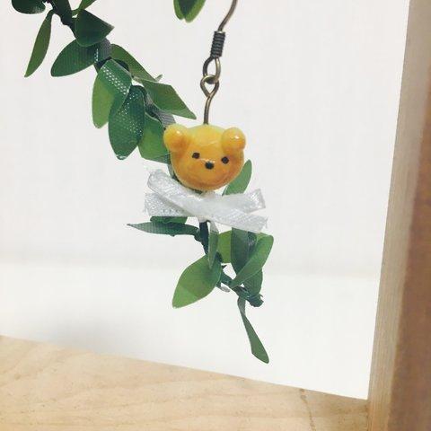 クマさんとリボン ピアス/イヤリング