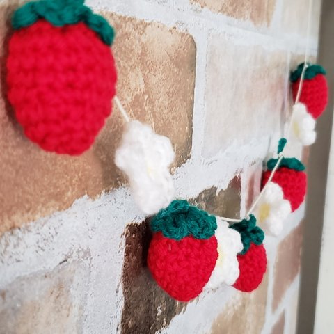 strawberry garland【small】🍓💕