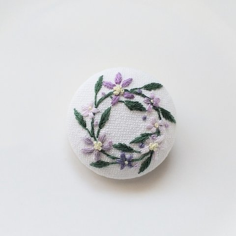 花リースの刺繍ブローチ（大）【送料無料】