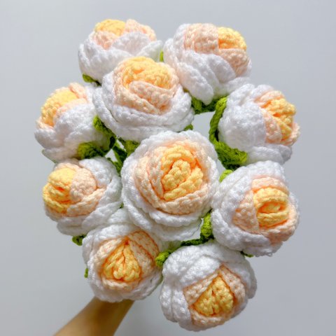 10点枯れないローズyellow rose 愛情いっぱい　記念日お祝い鍵編み花