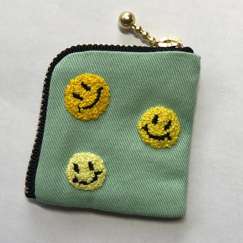 刺繍 ミニミニピルポーチ モコモコ スマイル