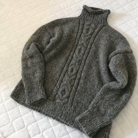 お値引き　手編みセーター