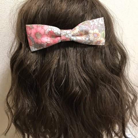 【フラワー】大人可愛いピンク系花柄春色ヘアクリップ