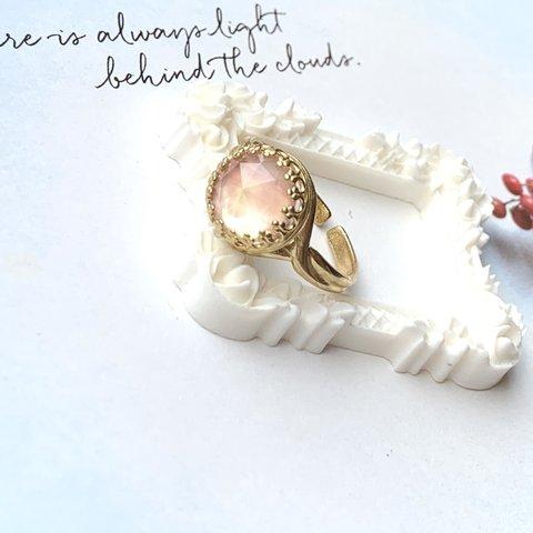 クリスタル×やわらか桜色オーロラシェルのアンティーク調クラウンリング 10mm 指輪 フリーサイズ
