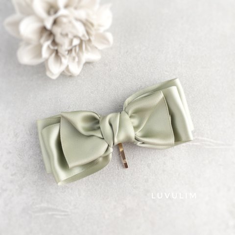 129  ❤︎金具選べます❤︎ フリルたっぷりサテンリボンのポニーフック pistachio green 他色あり