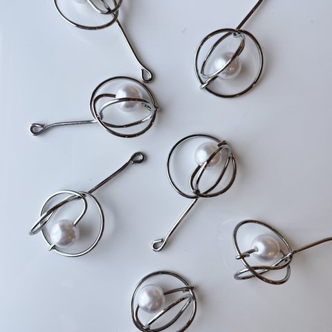 【4pcs silver #5-17】pearl  nuance twist charm パール/ニュアンス/チャーム/変形/メタル/ツイスト/ピアス/イヤリング/シルバー