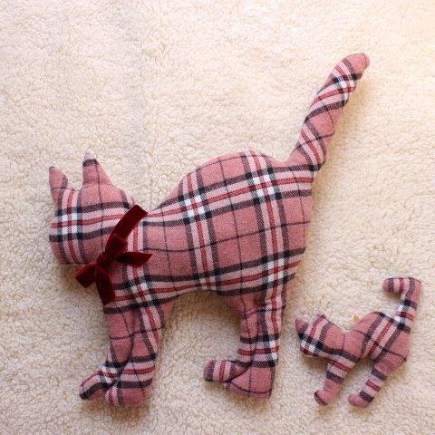 "シャー" Mom & kitten (tartan＊pink) 