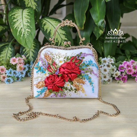 手刺繍 お花 パーティーバック