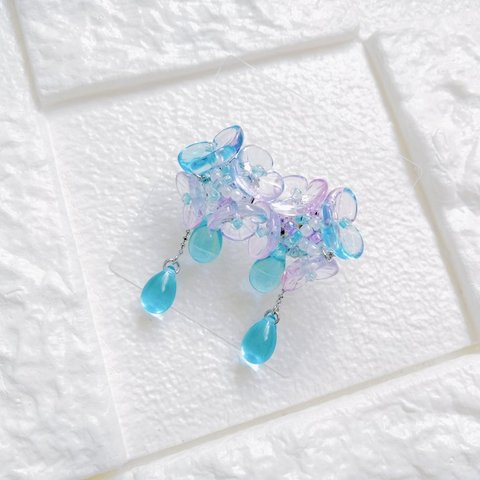 透明紫陽花のイヤリング