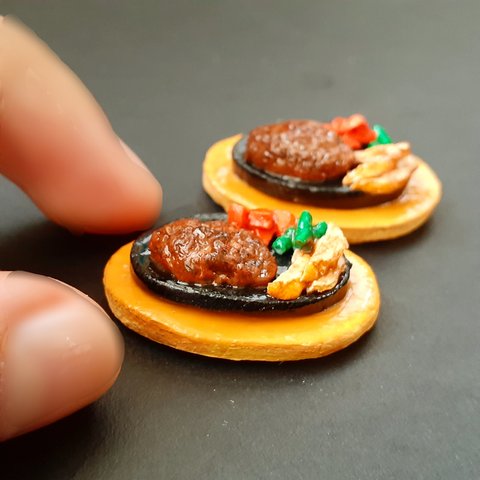 ハンバーグステーキ【ミニチュアフード】