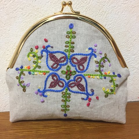 《受注製作》カラフルな王冠(がま口、刺繍)