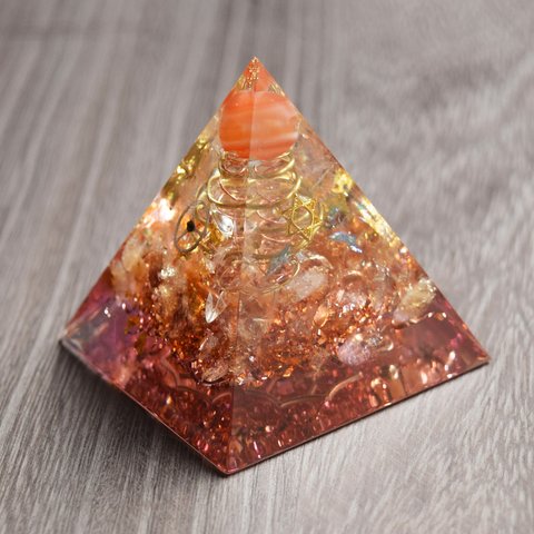 オルゴナイト pyramid2004