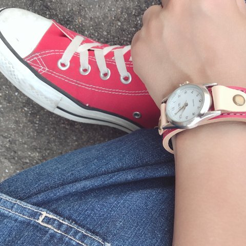 ▲STITCH デニムと合わせたいカジュアルな赤×紺「ステッチラン 腕時計」ワンタッチ着脱OK（SRW-RNW-HA）Ⅱ