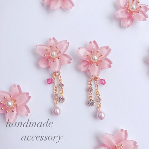  【春】 箱発送♡上品 桜 満開 ドロップ♡ピアス＊イヤリング