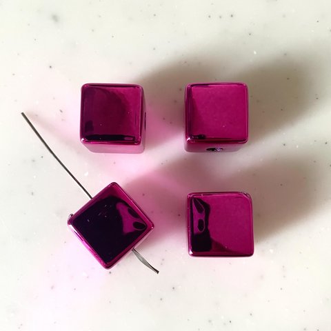 Dark Pink Mirror Cube Beads