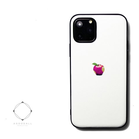 【iPhone15/14/14pro/13/13pro/13mini/12/12pro/11pro~】iPhoneケースレザーカバー（オフホワイト）ピンクリンゴ　シンプル　アイフォンケース　耐衝撃