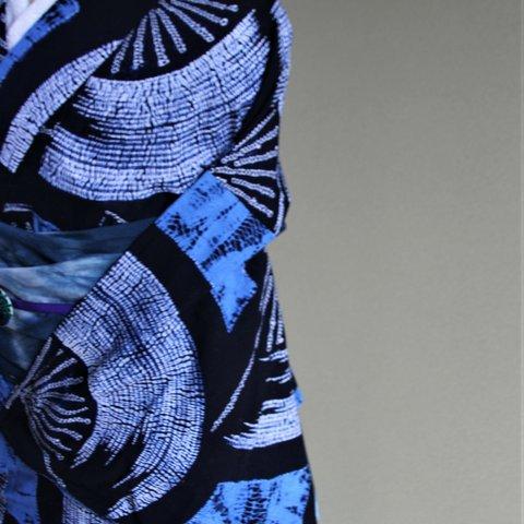 ◇現代 有松鳴海絞　浴衣◇【群青　青】ダイナミックな扇の配置が芸術的でカッコいい　裄68ｃｍ　トールサイズ　木綿　浴衣　完全手縫い