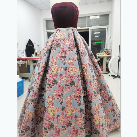 素敵なカラードレス ベアトップ 高級ベロア 枝花刺繍 編み上げ イブニングドレス