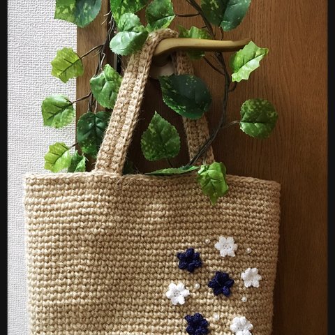 お花モチーフ付きミニbag